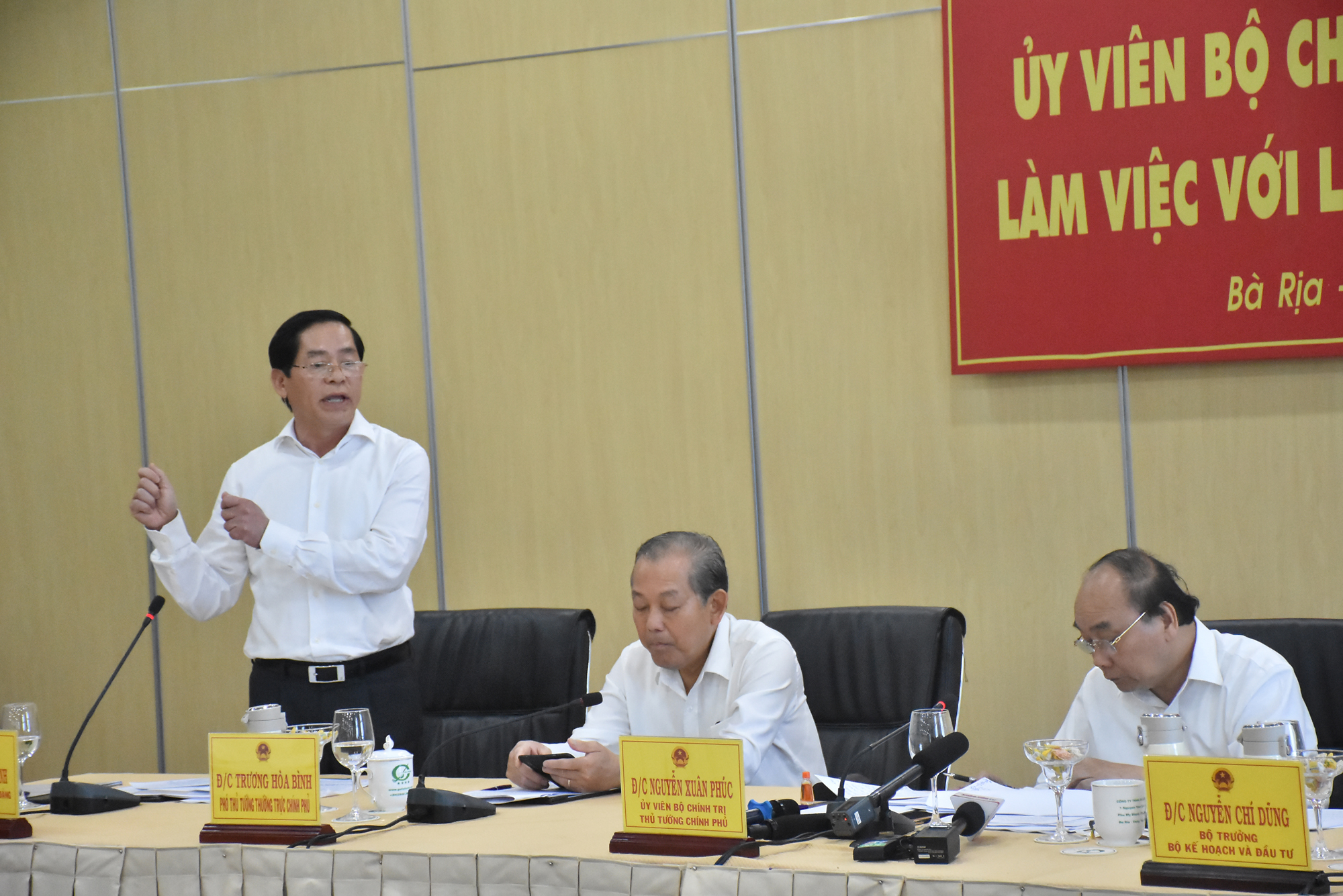 Ông Phạm Viết Thanh, Ủy viên Trung ương Đảng, Bí thư Tỉnh ủy phát biểu đáp từ, cảm ơn sự quan tâm của Thủ tướng Chính phủ Nguyễn Xuân Phúc và Đoàn Công tác đối với sự phát triển của BR-VT.