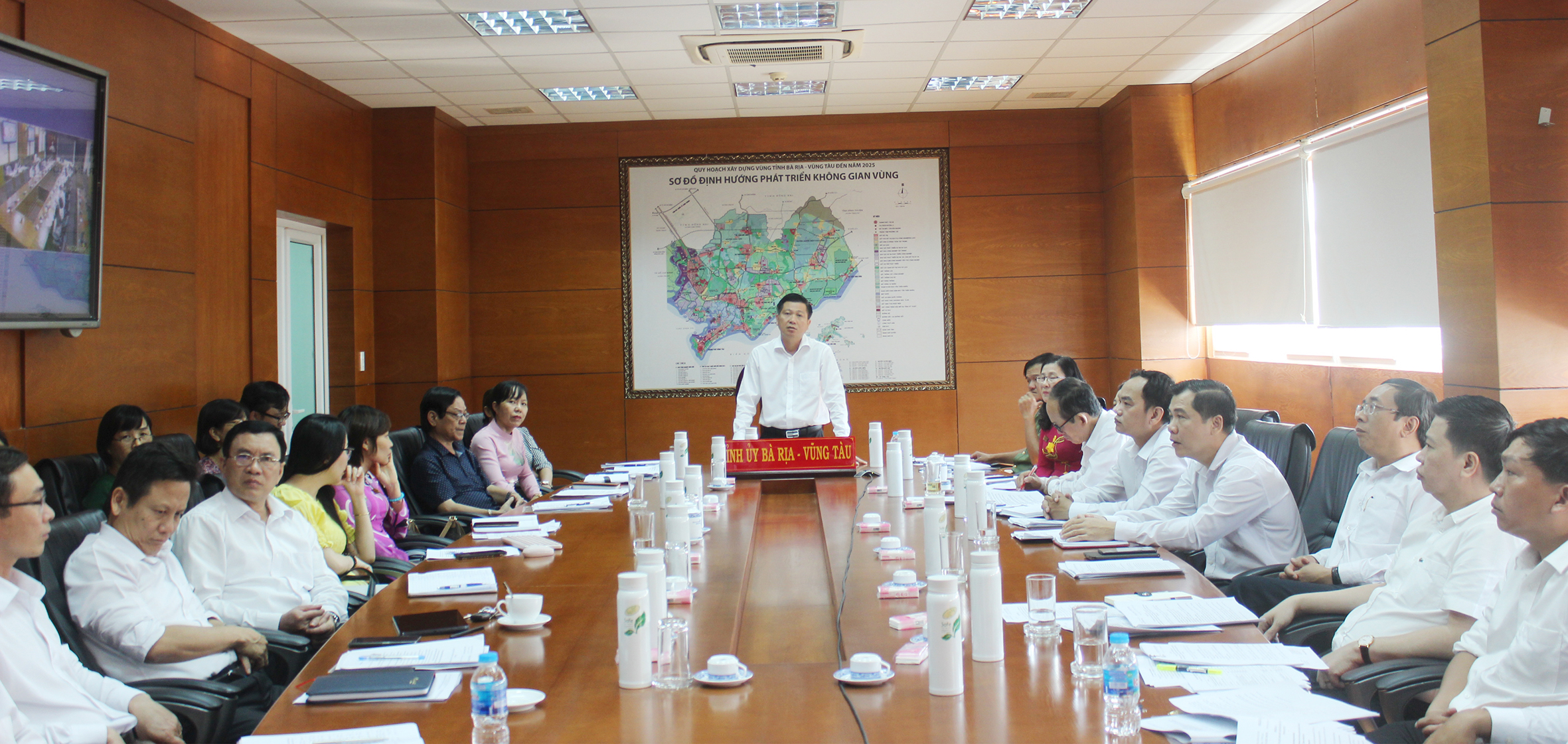 Ông Trần Văn Tuấn, Phó Chủ tịch UBND tỉnh chủ trì tại điểm cầu BR-VT.