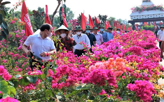 Cựu Chủ tịch Quốc hội Nguyễn Thị Kim Ngân - hành trình đến những địa danh nổi tiếng trong đó có rừng tràm Trà Sư.