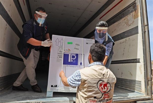 Trong tháng 4, Syria đã nhận được lô vắc xin  đầu tiên từ cơ chế chia sẻ vắc xin toàn cầu (COVAX) do Tổ chức Y tế Thế giới (WHO) khởi xướng.