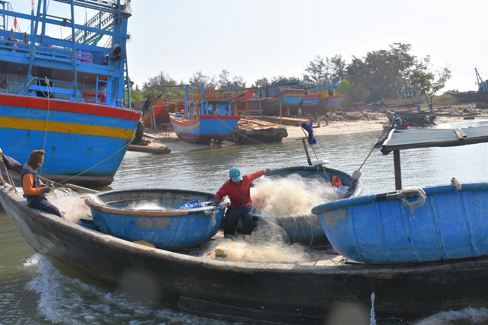 Ngư dân Lộc An (huyện Đất Đỏ) sau chuyến ra khơi.