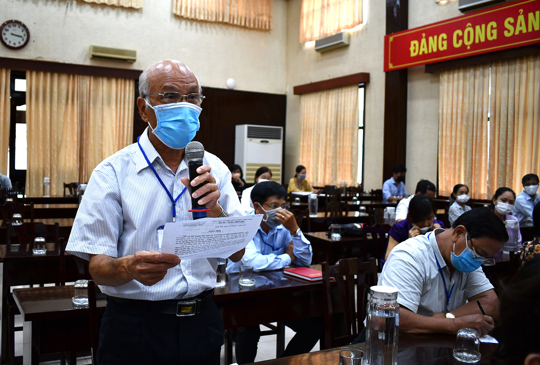 Cử tri Nguyễn Hoàng Hải (phường 8, TP. Vũng Tàu) kiến nghị đại biểu HĐND tỉnh cần giám sát các công trình giao thông để bảo đảm đúng tiến độ và chất lượng.