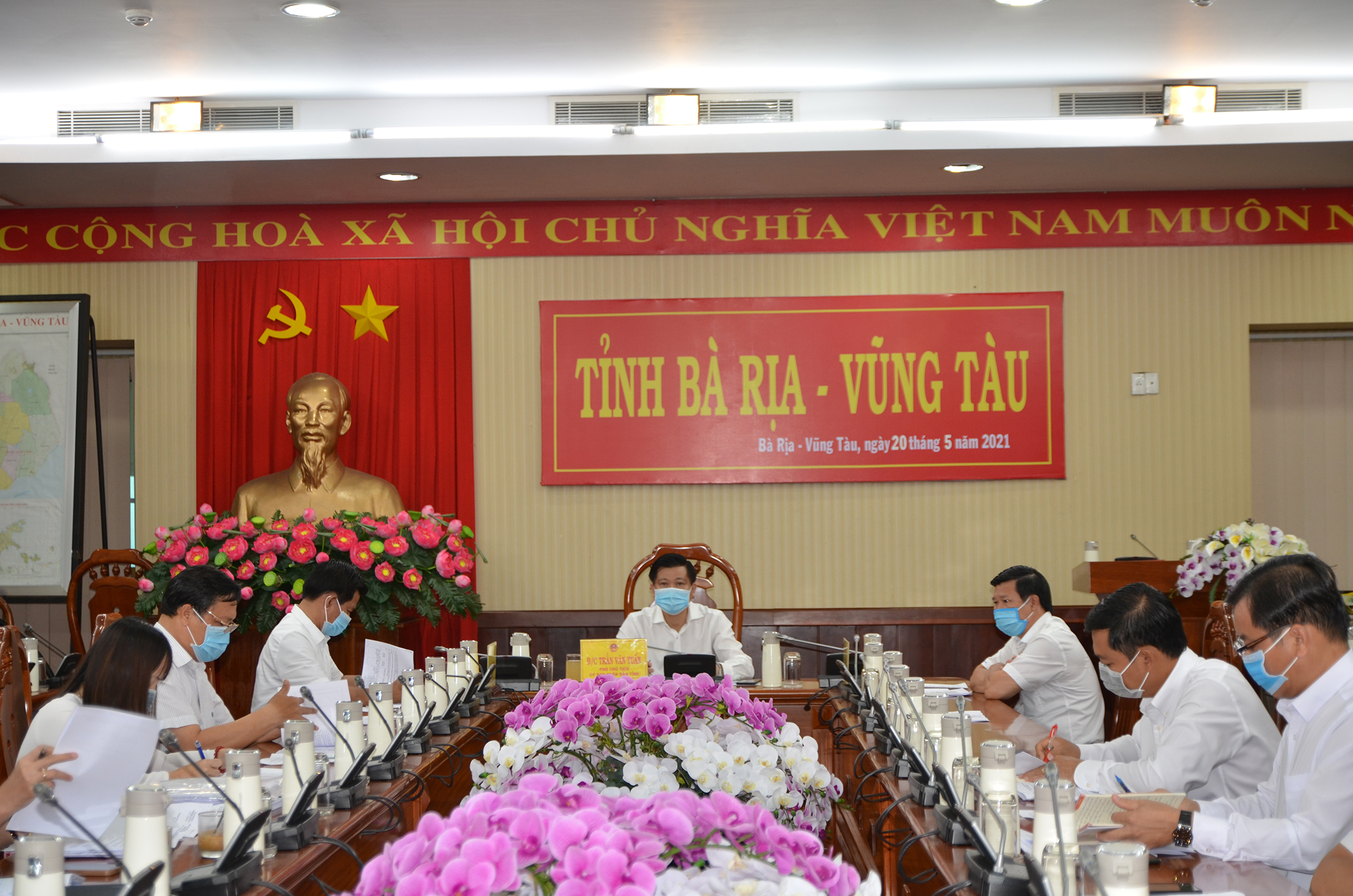 Ông Trần Văn Tuấn, Phó Chủ tịch UBND tỉnh yêu cầu các cơ quan, đơn vị chủ động, sáng tạo trong các hoạt động chào mừng 30 năm Ngày thành lập tỉnh.