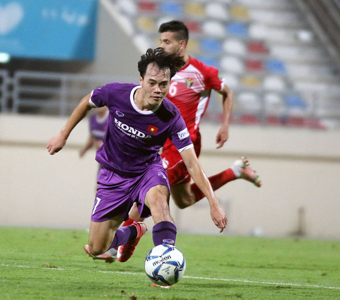 Văn Toàn và hàng tấn công có phong độ rất cao tại V.League vẫn chưa thể ghi bàn trong trận đấu với Jordan.