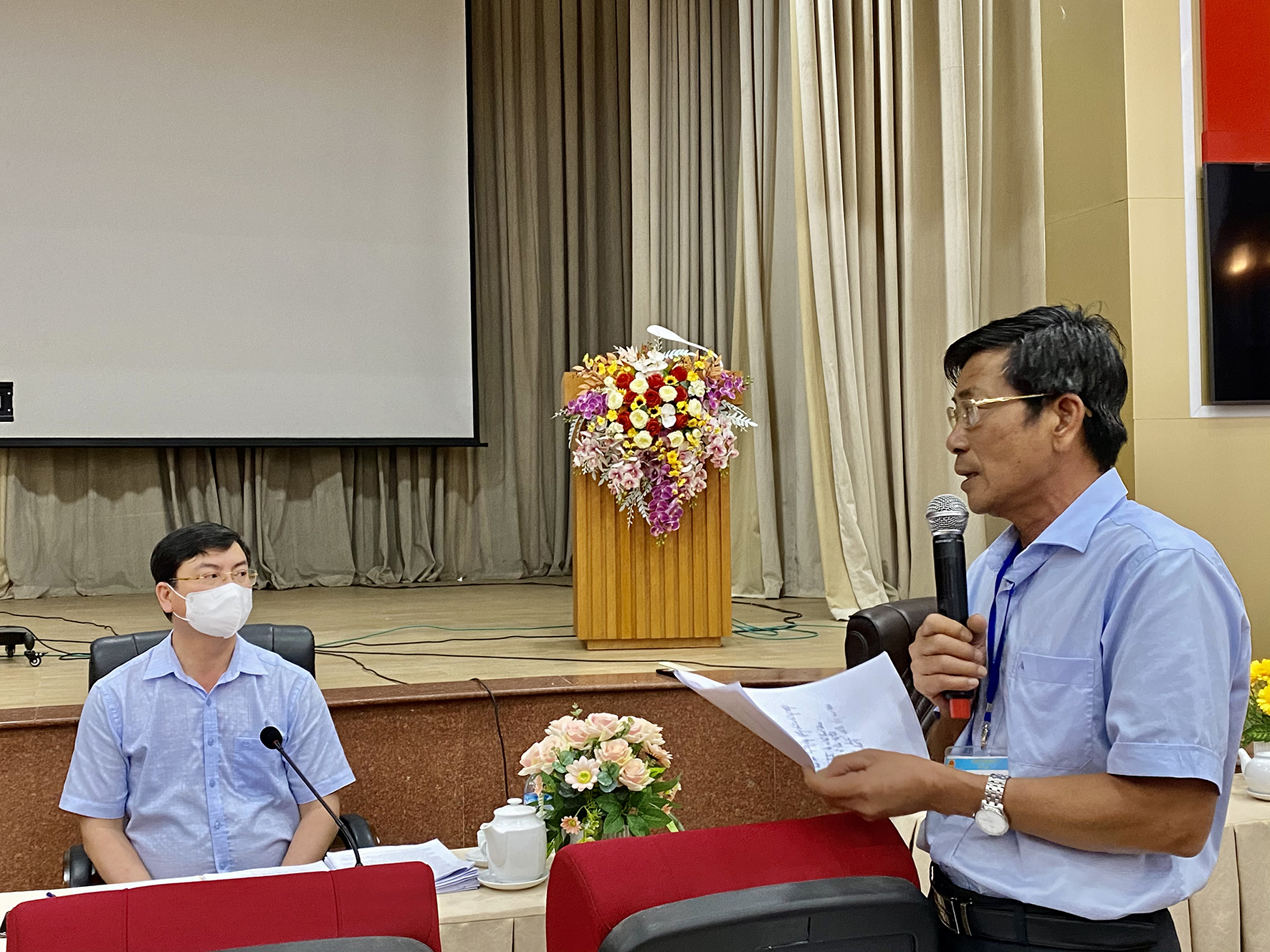Ông Nguyễn Công Vinh, Phó Chủ tịch UBND tỉnh làm việc với TX. Phú Mỹ và chủ đầu tư hạ tầng các KCN trên địa bàn thị xã về công tác phòng chống dịch bệnh COVID-19.