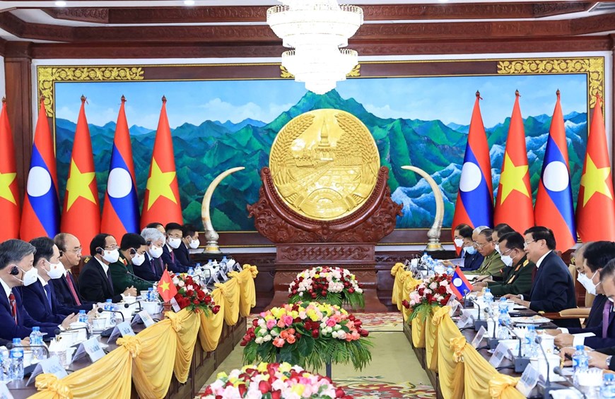 Chủ tịch nước Nguyễn Xuân Phúc hội đàm với Tổng Bí thư,  Chủ tịch nước Lào Thongloun Sisoulith. Ảnh: THỐNG NHẤT