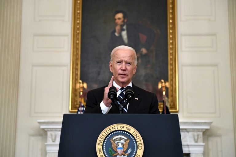 Tổng thống Mỹ Joe Biden tại cuộc họp báo về biện pháp mới để kiểm soát COVID-19 tại Washington.