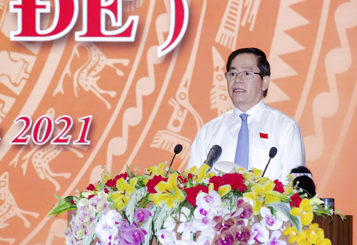 Ông Phạm Viết Thanh, Ủy viên Trung ương Đảng, Bí thư Tỉnh ủy, Chủ tịch HĐND tỉnh phát biểu bế mạc Kỳ họp.