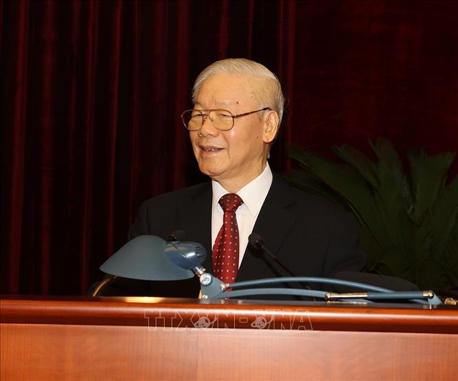 Tổng Bí thư Nguyễn Phú Trọng phát biểu bế mạc Hội nghị ần thứ tư, Ban Chấp hành Trung ương Đảng khóa XIII. Ảnh: TTXVN