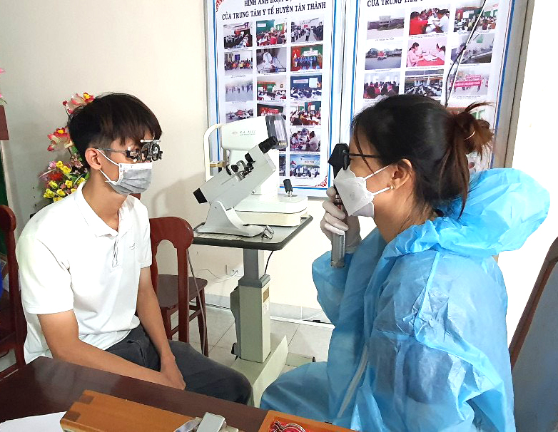 Thanh niên huyện Xuyên Mộc tham gia khám sức khỏe NVQS năm 2022.