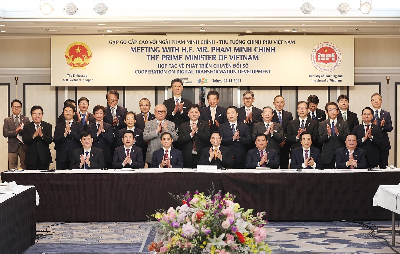 Thủ tướng Phạm Minh Chính với các DN Nhật Bản trong lĩnh vực chuyển đổi số.
