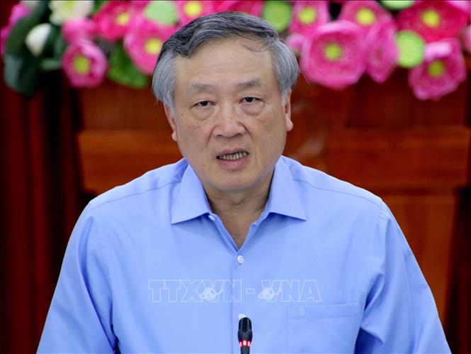 Chánh án Tòa án Nhân dân tối cao Nguyễn Hòa Bình phát biểu tại hội nghị.