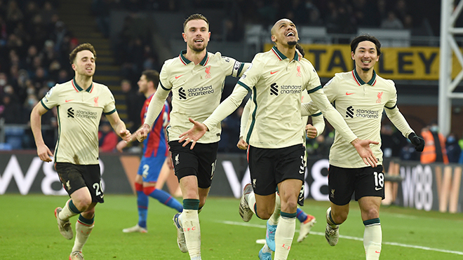 Thắng Crystal Palace, Liverpool đang mở lại cuộc đua vô địch với Man City.
