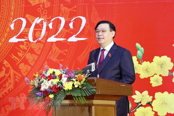Chủ tịch Quốc hội Vương Đình Huệ phát biểu tại buổi gặp mặt.