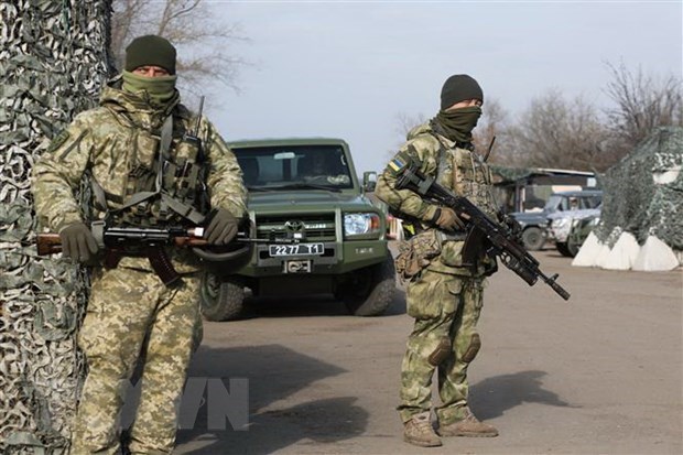 Quân nhân Ukraine tại một trạm gác ở thị trấn Zolote, vùng Lugansk, miền Đông Ukraine ngày 2/11/2019.