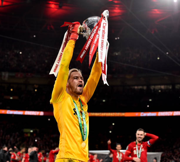 Liverpool đoạt Cúp Liên đoàn Anh sau loạt sút luân lưu cảm xúc.