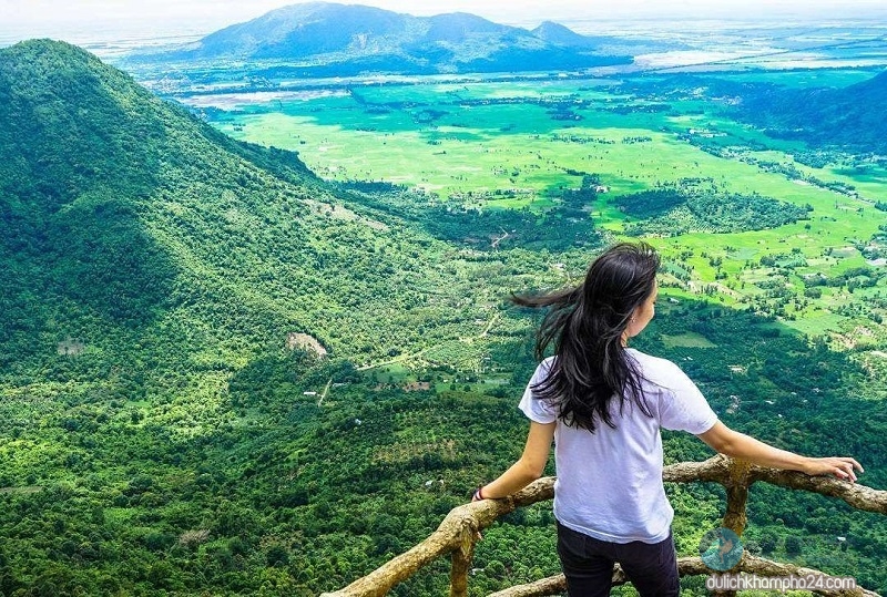 Thất Sơn là địa danh nổi tiếng khắp vùng An Giang.