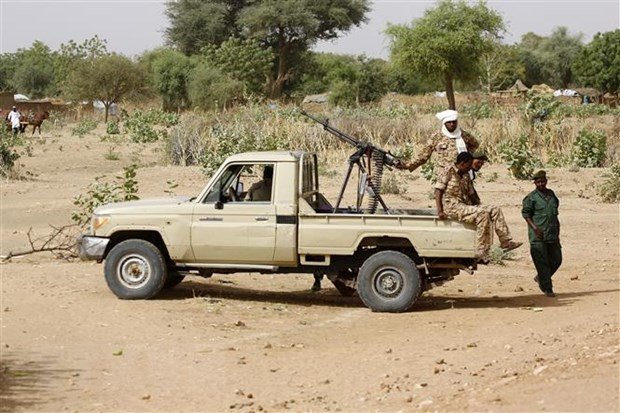 Lực lượng an ninh Sudan tuần tra tại El Geneina, bang Tây Darfur.