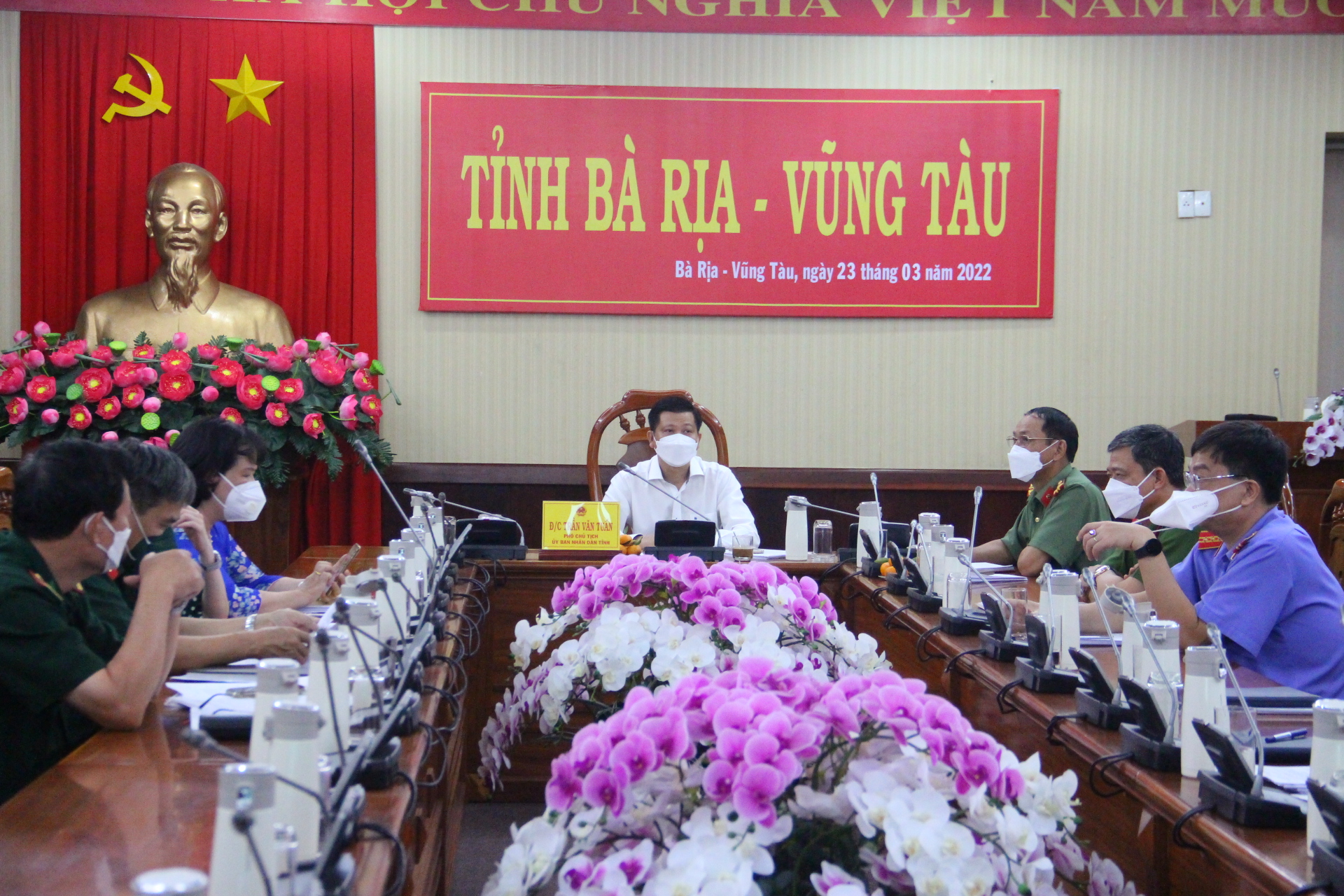 Ông Trần Văn Tuấn, Phó Chủ tịch UBND tỉnh, Trưởng Ban Chỉ đạo 138 tỉnh  chủ trì hội nghị.