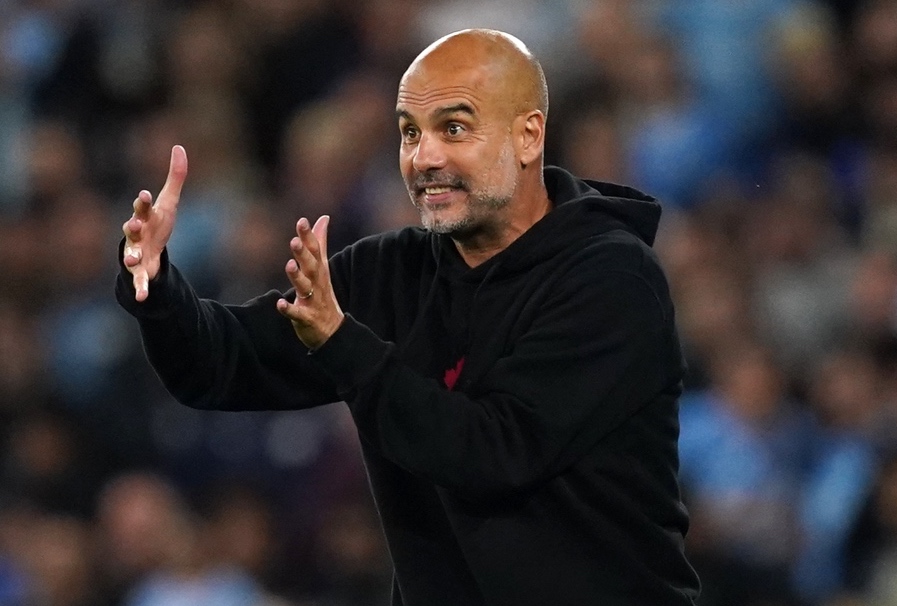 Guardiola đang muốn các cấu thủ của mình chặn cú ăn 4 của Liverpool.