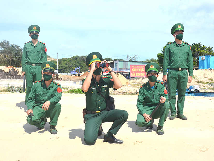 Cán bộ, chiến sĩ BĐBP tỉnh tuần tra khu vực biên giới biển Phước Thuận, huyện Xuyên Mộc.