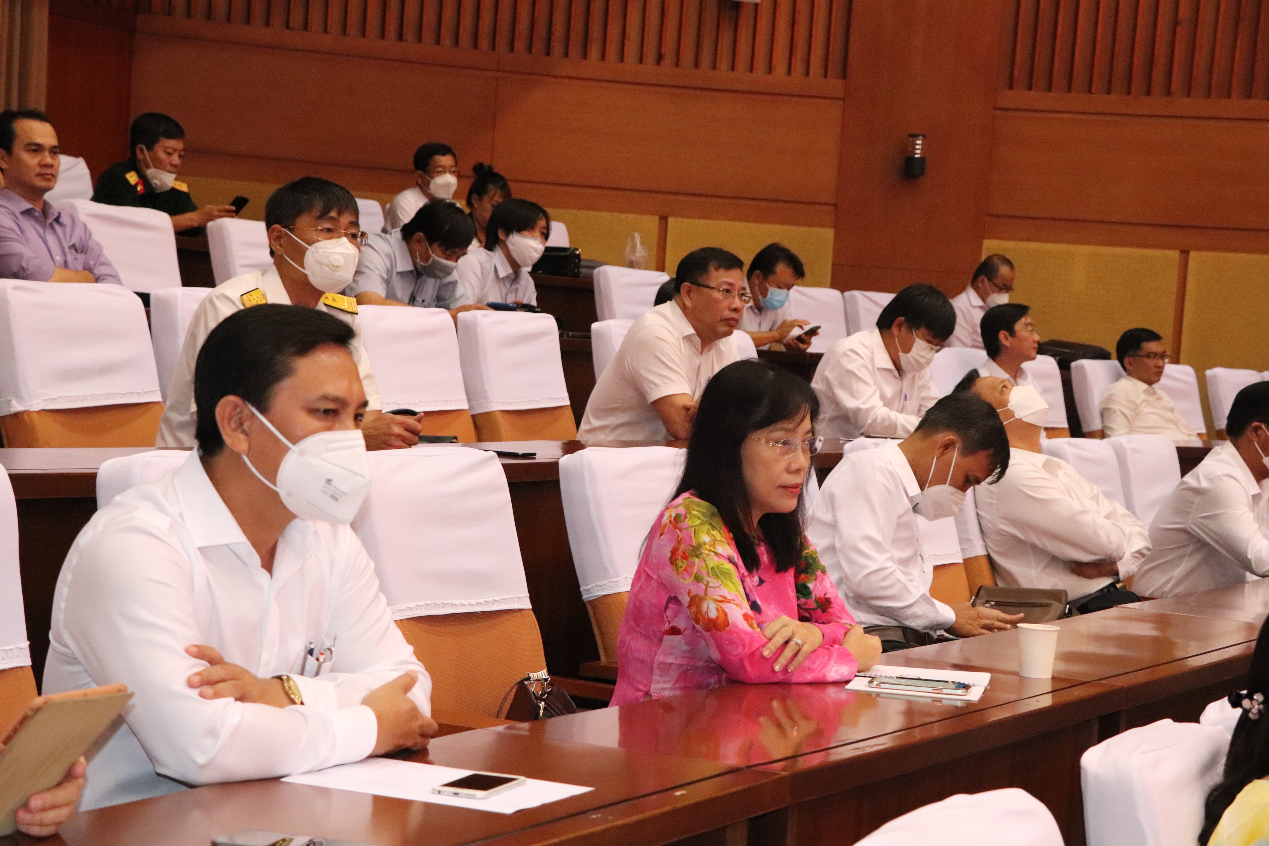Các đại biểu dự hội nghị