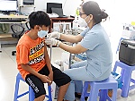 Vì sao nên cho trẻ 5-12 tuổi tiêm vắc xin phòng COVID-19?