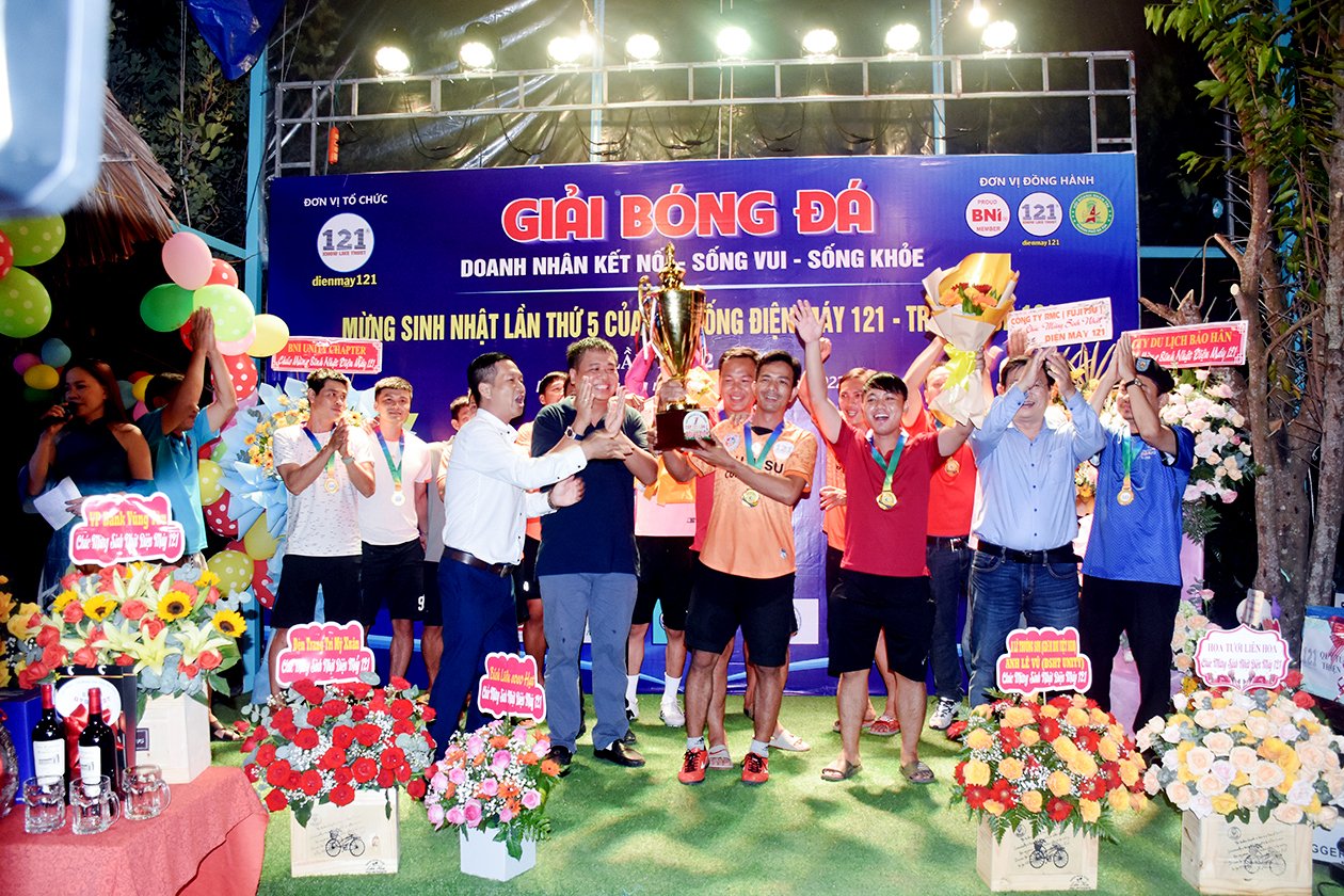 Đội Quảng Đà FC giành chức vô địch