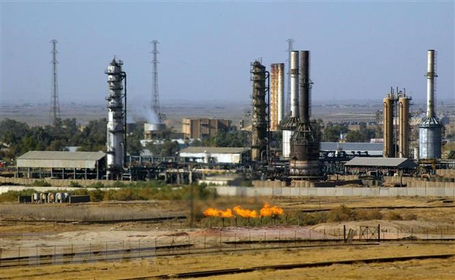 Một cơ sở lọc dầu ở thành phố Kirkuk, phía Bắc thủ đô Baghdad, Iraq.