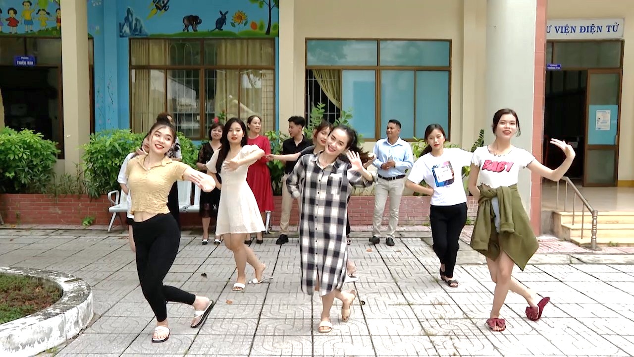 Buổi tập hát và múa của CLB âm nhạc tại Trung tâm VH-TT-TT  TP. Vũng Tàu.