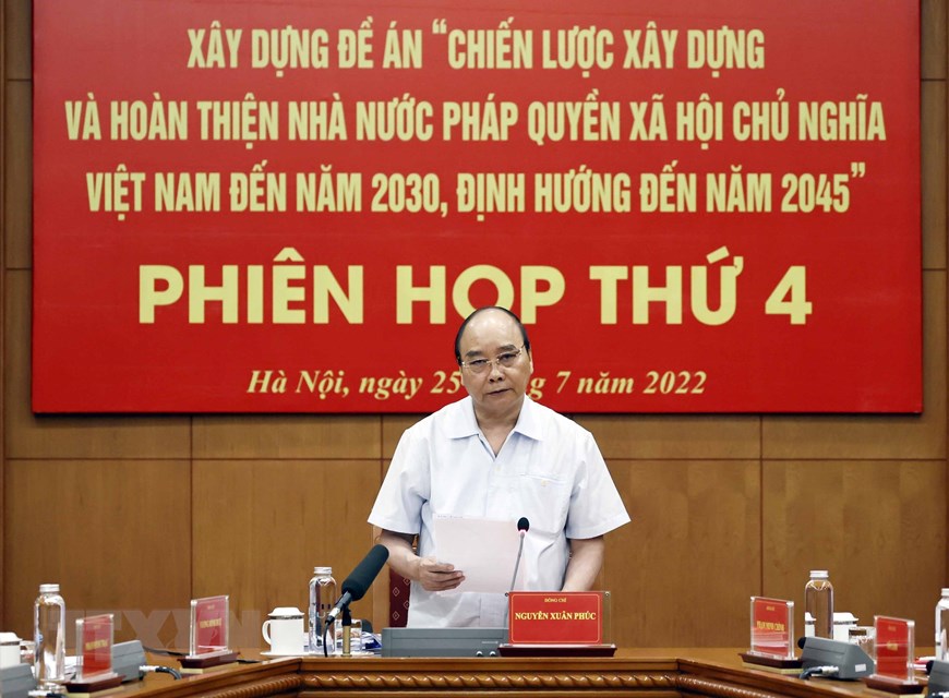 Chủ tịch nước Nguyễn Xuân Phúc chủ trì phiên họp.