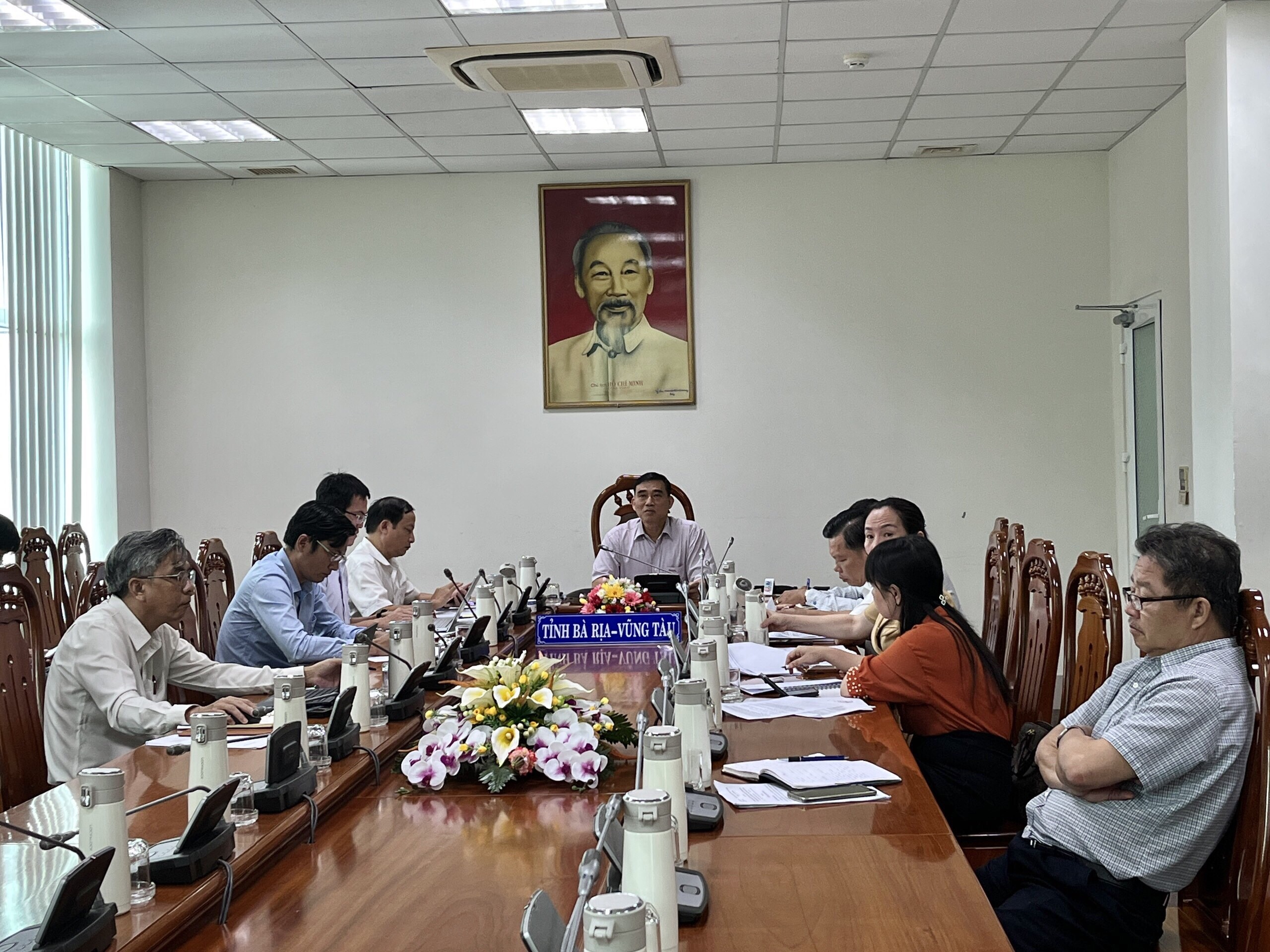 Giám đốc Sở GT-VT Trần Thượng Chí chủ trì buổi làm việc tại điểm cầu Bà Rịa-Vũng Tàu.
