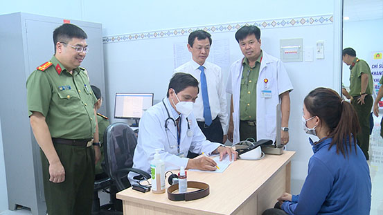 Công an tỉnh Bà Rịa - Vũng Tàu và Bệnh viện Chợ Rẫy TP. Hồ Chí Minh ký kết hợp tác, hỗ trợ chuyên môn trong khám, chữa bệnh cho người dân.