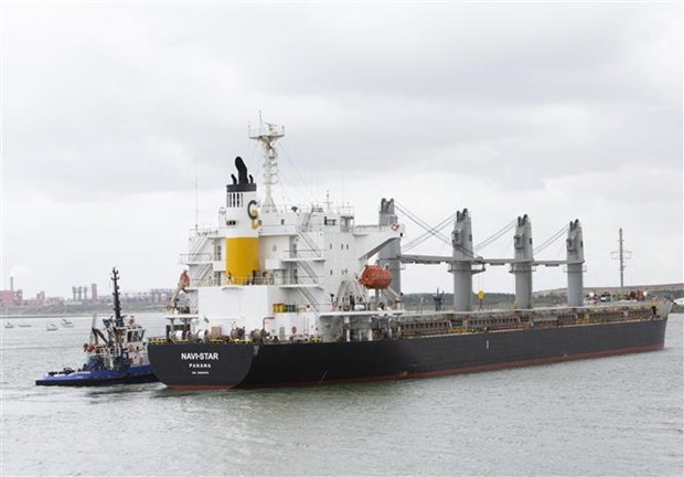 Tàu Navi Star treo cờ Panama chở 33.000 tấn ngũ cốc của Ukraine cập cảng Foynes ở County Limerick, Ireland.