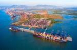 Đưa dịch vụ logistics phát triển xứng tầm