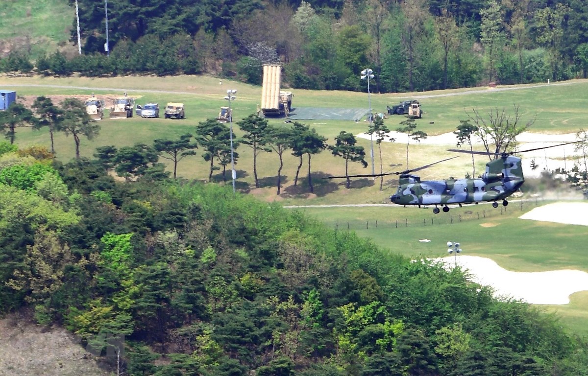 Hệ thống phòng thủ tên lửa tầm cao giai đoạn cuối (THAAD) của Mỹ được triển khai tại căn cứ Seongju.