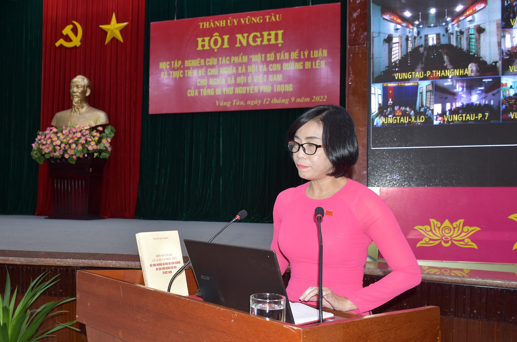 Phó Bí thư Thường trực Thành ủy Vũng Tàu Lê Thị Thanh Bình kết luận hội nghị.