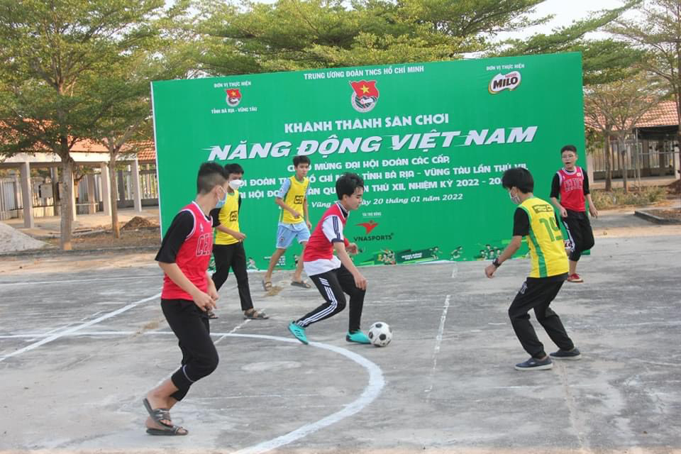 Học sinh Trường THCS Lộc An, huyện Đất Đỏ, vui chơi tại 