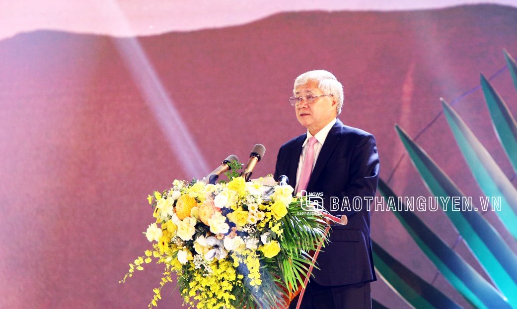 Ông Đỗ Văn Chiến, Bí thư Trung ương Đảng, Chủ tịch Ủy ban Trung ương MTTQ Việt Nam phát biểu chỉ đạo tại Ngày hội.
