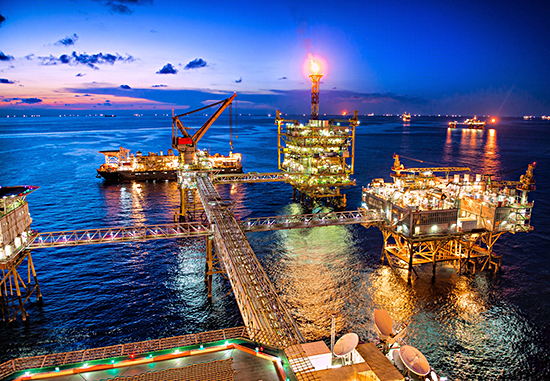 Giàn khai thác dầu khí của Liên doanh Việt - Nga Vietsovpetro. Ảnh: THU THẢO