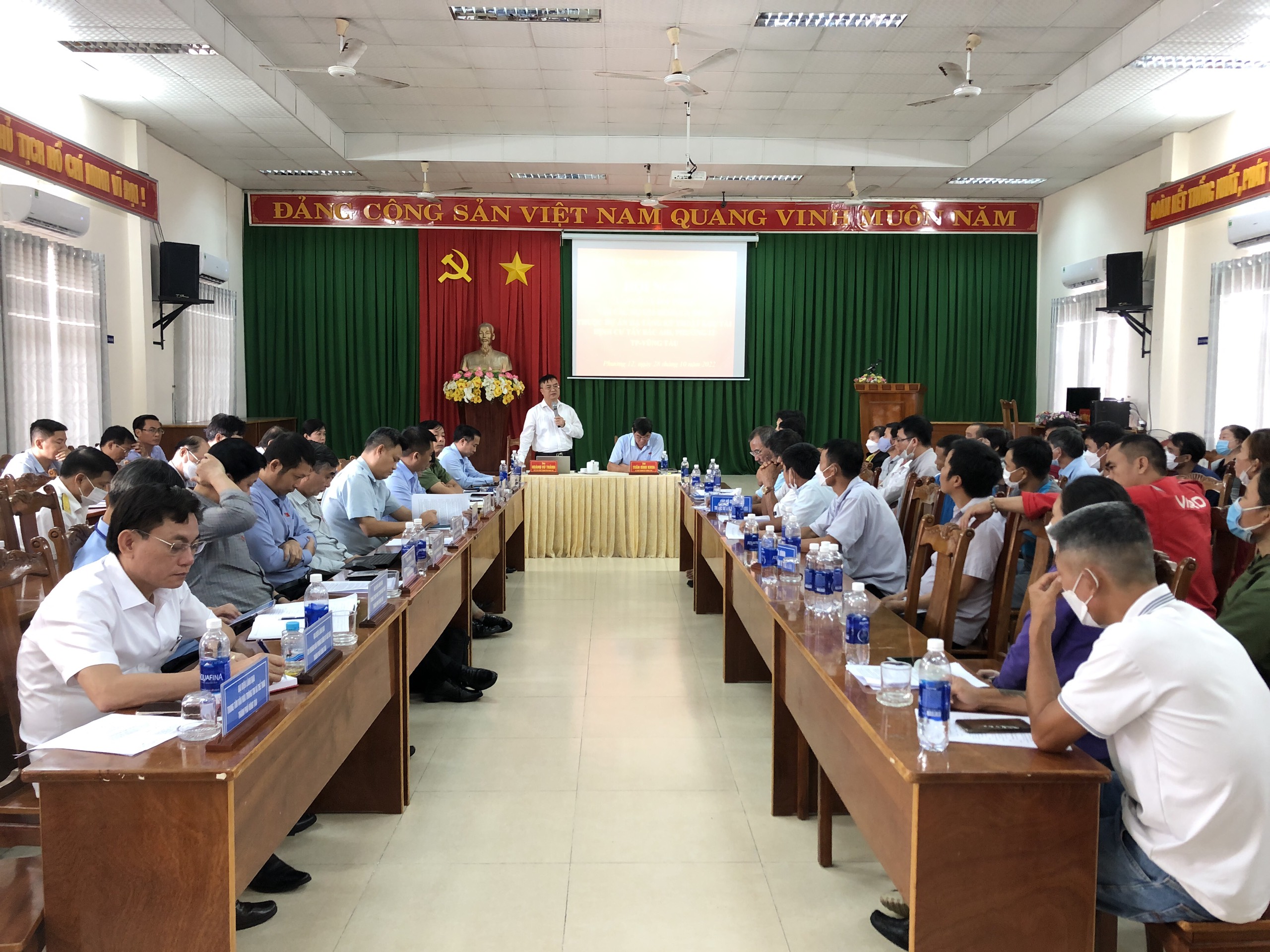 Lãnh đạo TP. Vũng Tàu cùng các ban ngành thành phố có buổi gặp gỡ, trao đổi với các hộ dân tại khu TĐC Tây Bắc đường AIII.