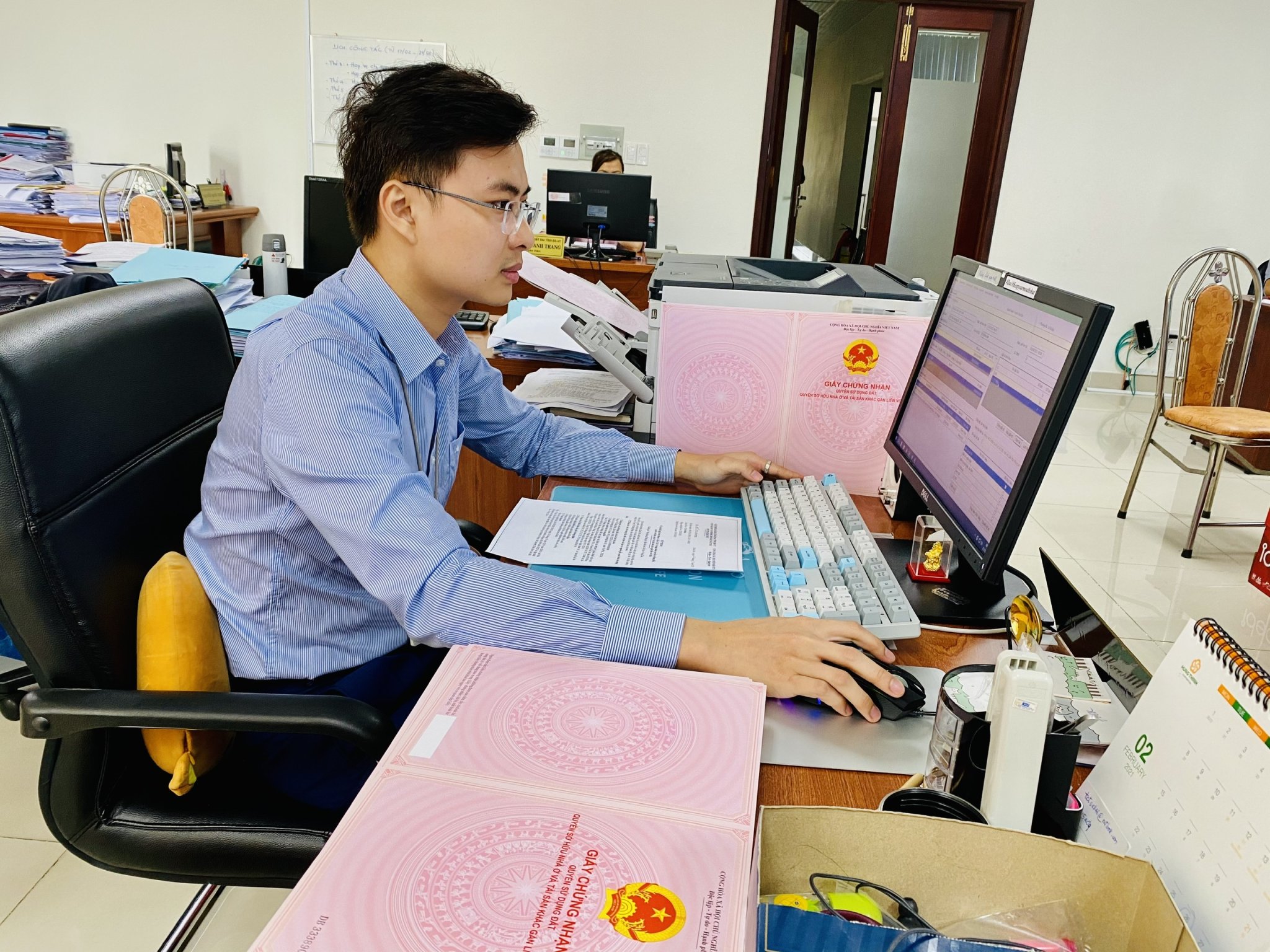 Xem xét cấp giấy chứng nhận trường hợp chung quyền sử dụng đất