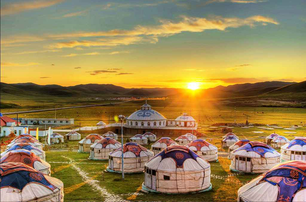 Ngủ lều là “đặc sản” của du lịch Mông Cổ.