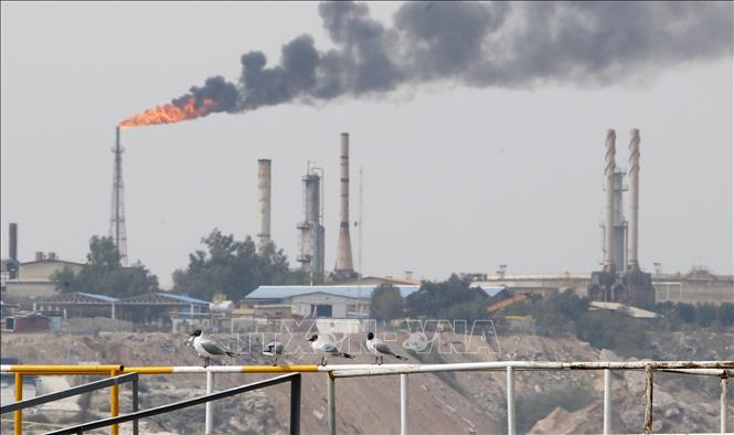 Một cơ sở khai thác dầu của Iran ở đảo Khark.