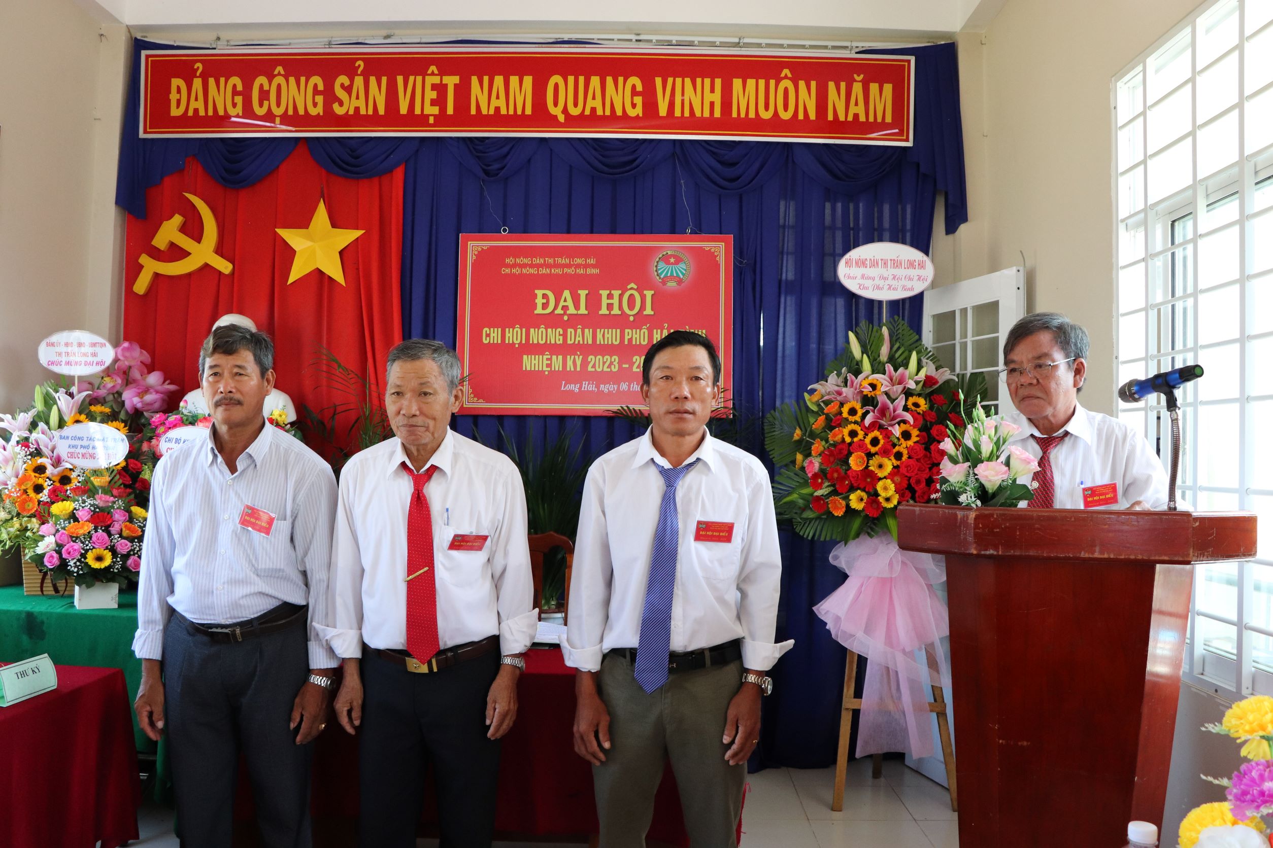 Ban chấp hành Chi hội nhiệm kỳ 2023-2028 ra mắt tại Đại hội.