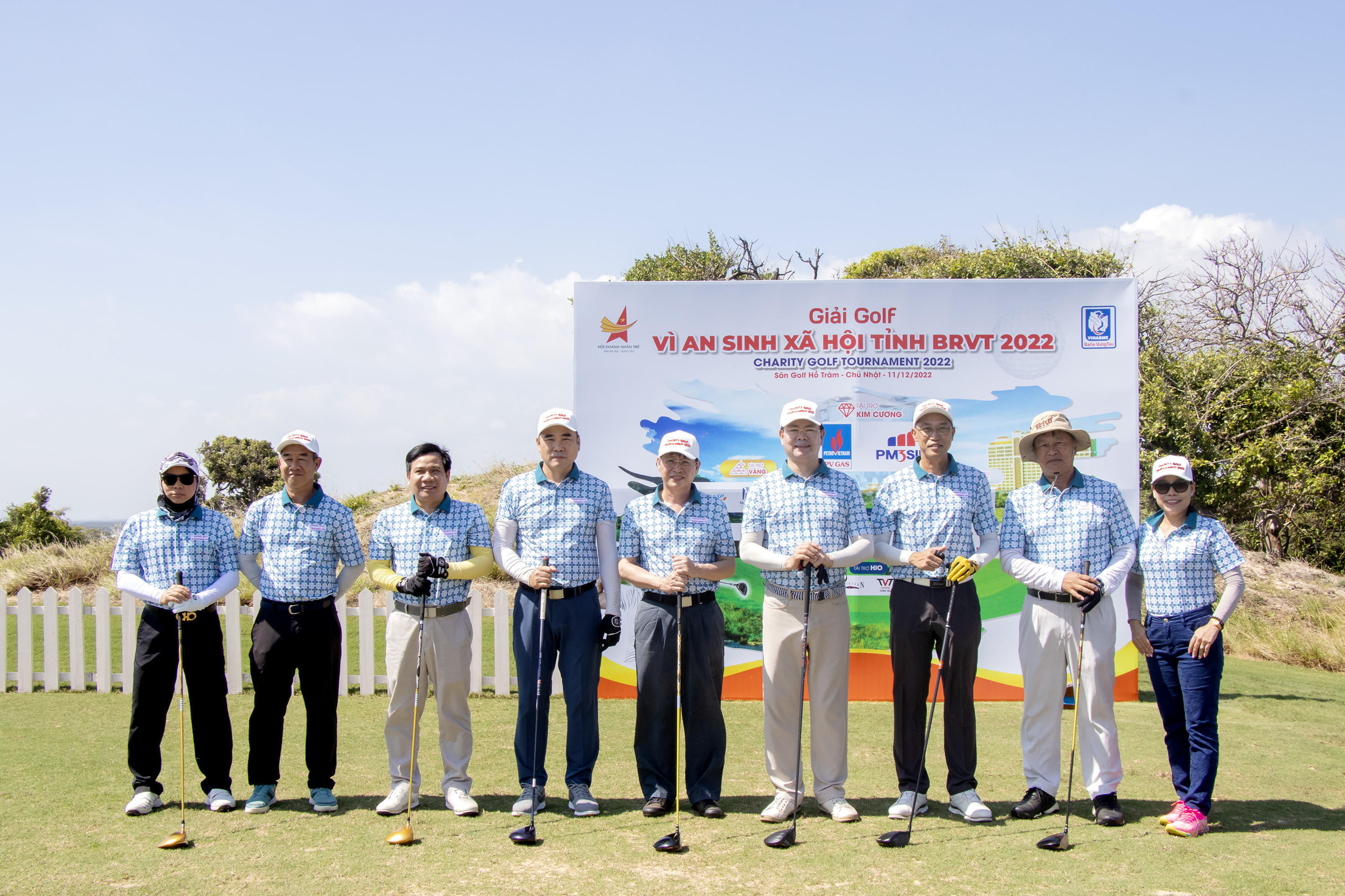 Các golfer là dại diện lãnh đạo trung ương, lãnh đạo tỉnh, các sở ngành, DN tham gia giải đấu.