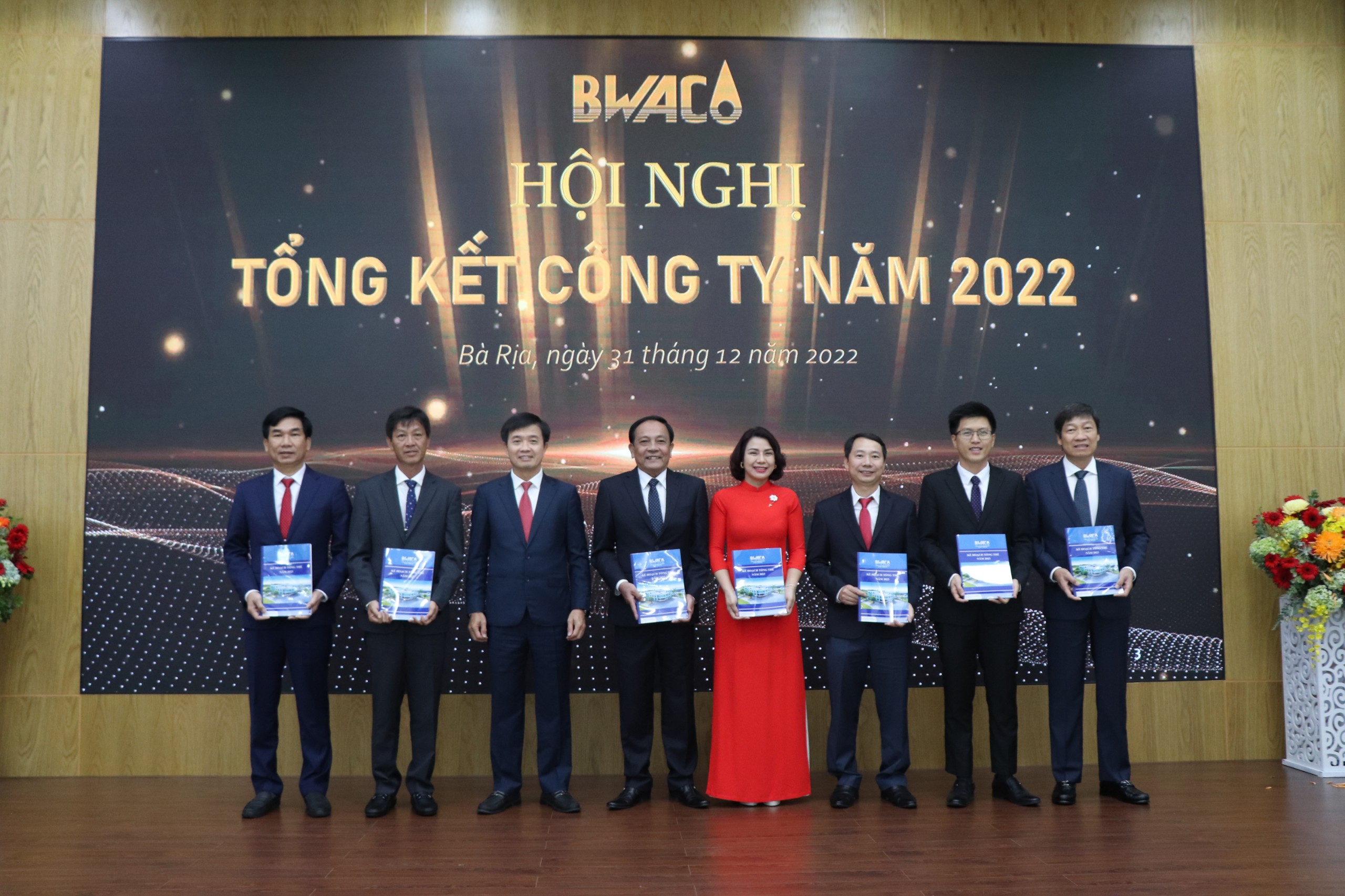 Ông Định Chí Đức, Chủ tịch HĐQT công ty giao kế hoạch năm 2023 cho các đơn vị