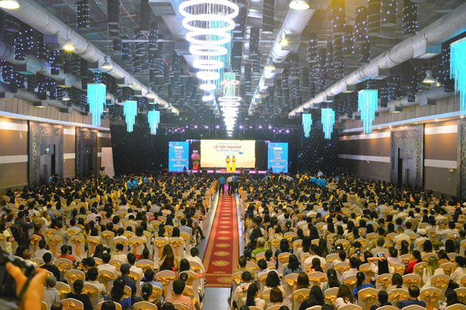 Quang cảnh Lễ tốt nghiệp của BVU tại Aroma Center Vũng Tàu