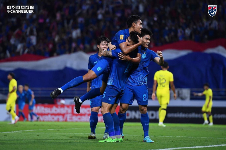 Niềm vui của các cầu thủ Thái Lan khi giành quyền vào chung kết AFF Cup 2022. 