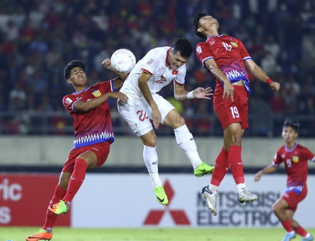 Ở AFF Cup 2022, Tiến Linh có 3 cú đánh đầu hiểm hóc thành bàn.